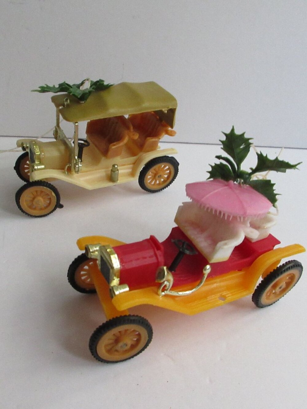 2 KMC Ford Model T Plastic Christmas Ornaments Ford Automobilia Hong Kong Vtg